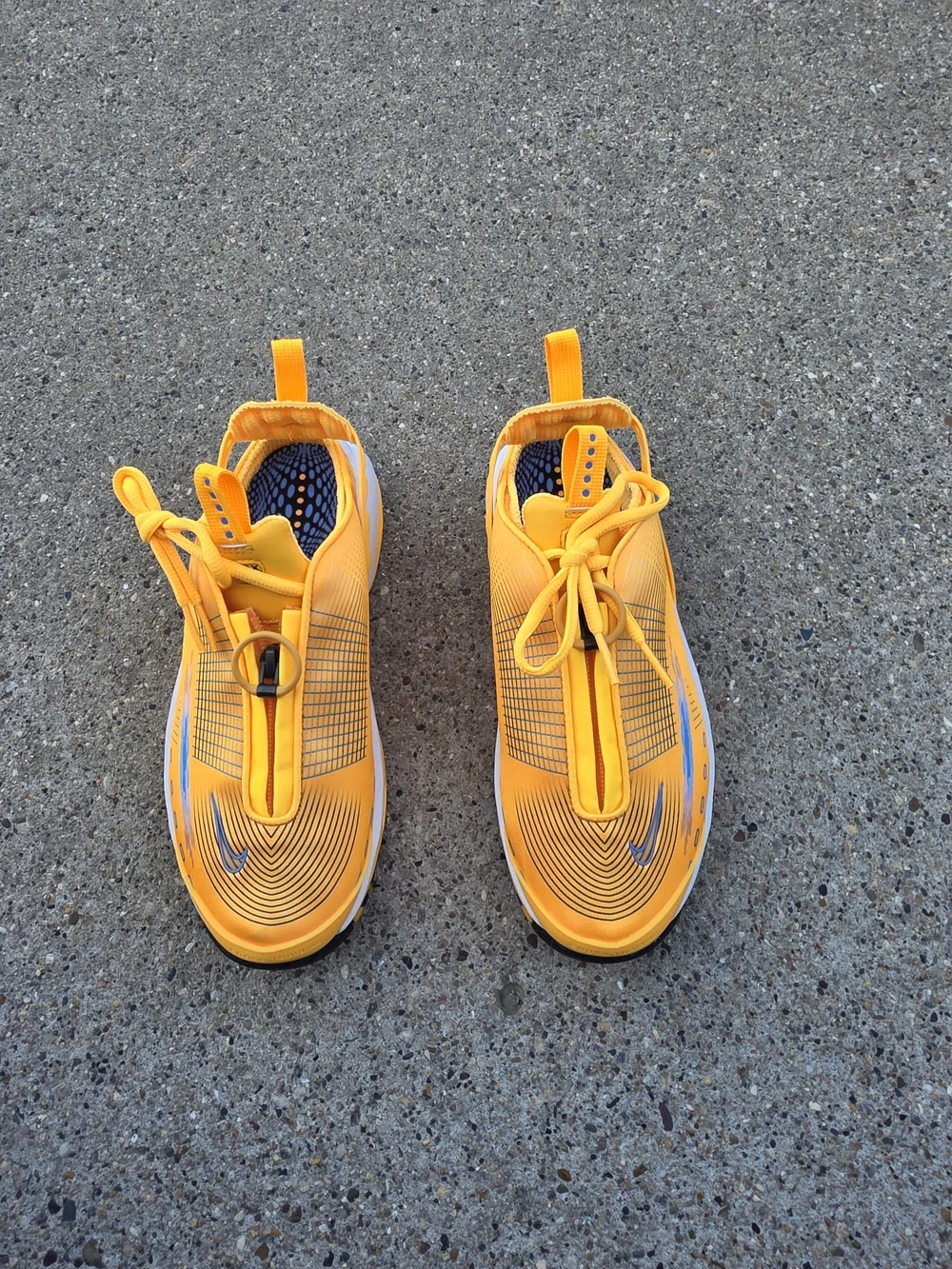 Nike Air Max Craze sneakers Women Size 6.